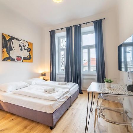 Josef'S Home I Mickey Mouse Apartment Відень Екстер'єр фото